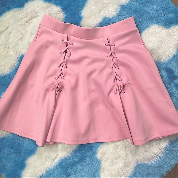 Hot Topic Dresses & Skirts - Bnwt Hot Topic Lace-Up Baby Pink Skater Skirt